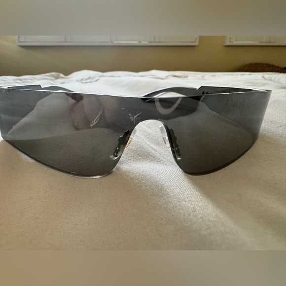 Balenciaga Shield Mirrored Sunglasses 🕶️ - Picture 7 of 8